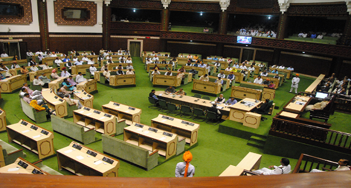 rajsthan विधानसभा में हंगामा करने पर कांग्रेस के 12 MLA का हुआ सस्पेंशन