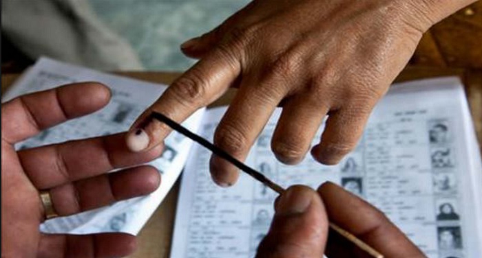 vote दिल्ली निगम चुनावः धीमी रफ्तार के साथ खत्म हुआ मतदान