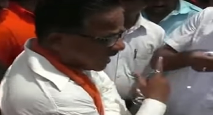 gkp भाजपा विधायक पर महिला IPS से बदतमीजी का आरोप, वीडियो हुआ वायरल
