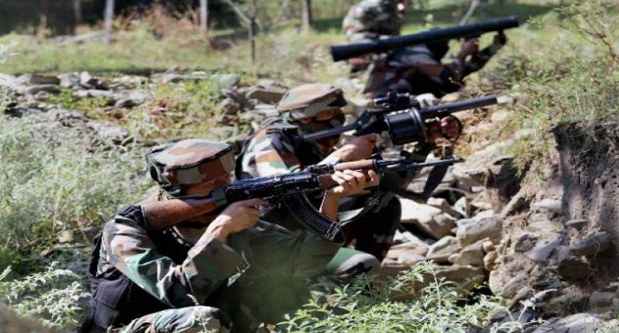 jawan indian army नौशेरा सेक्टर में पाक सेना ने की गोलीबारी, 2 ग्रामीणों की मौत