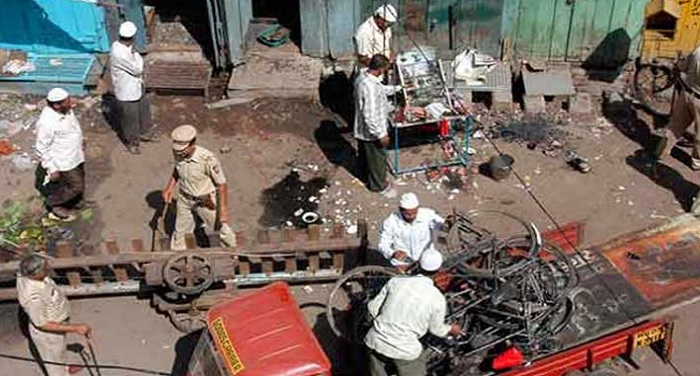 malegaow blast मालेगांव ब्लास्ट मामला: SC ने महाराष्ट्र सरकार और एनआईए से मांगा जवाब