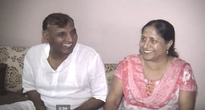 parents भारत-पाक फाइनल के लिए क्रिकेटर भुवनेश्वर के माता पिता दुआएं : मेरठ
