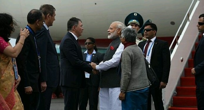 pm modi 2 नवाज से केवल हुई औपचारिक मुलाकात, चीनी राष्ट्रपति से करेंगे पीएम मोदी मुलाकात