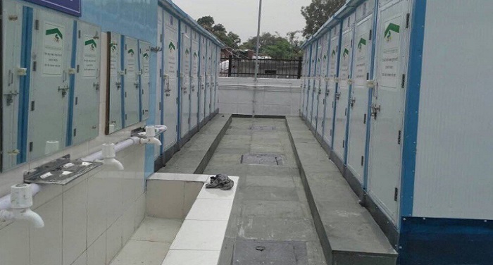 ramdwev 3 दिल्ली के सीएम अरविन्द केजरीवाल ने शुरु किए 110 कम्युनिटी टॉयलेट