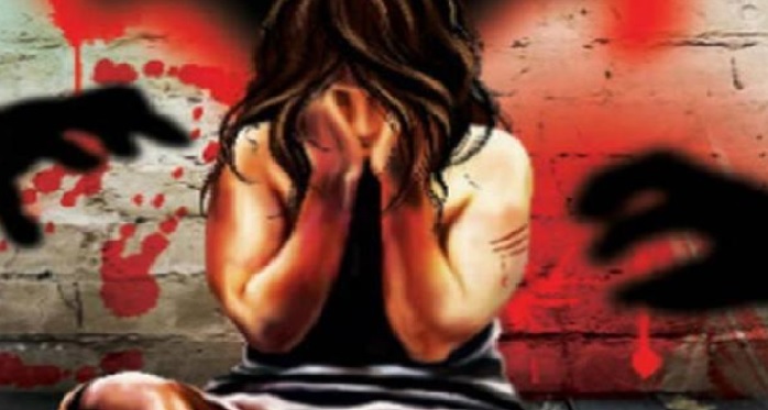 rape दिल्ली से सटे नोएडा के थाना सेक्टर 20 में गैंगरेप, बेहोश मिली युवती