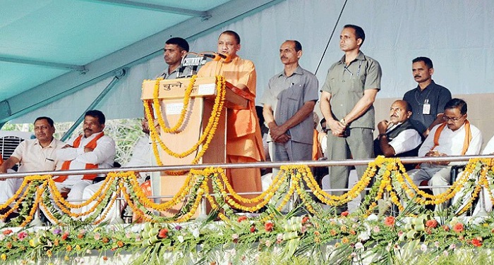 yogi adityanath 2 1 योगी सरकार के सौ दिन पूरे, सीएम योगी ने बताई सरकार की उपलब्धियां