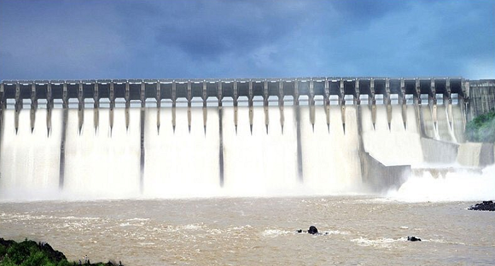 sardar sarovar dam दुनिया का दूसरा सबसे बड़े बांध में 30 दरवाजे, जाने बांध से जुड़ी बड़ी बातें