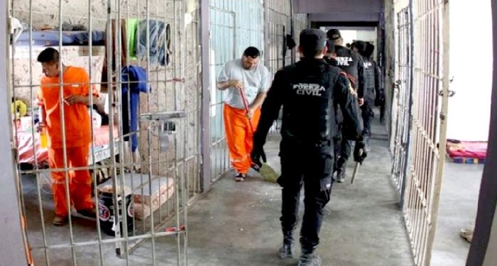 gng मैक्सिको की जेल में खूनी संघर्ष, 13 लोगों की मौत