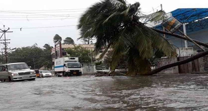 kanyakumari 1512037550 2055626 835x547 m तमिलनाडु में ''ओखी'' तूफान ने मचाई भारी तबाही, 16 लोगों के मारे जाने की खबर