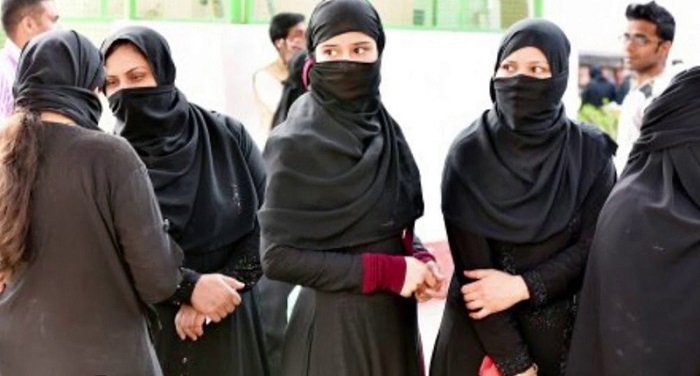 muslim women तीन तलाक बिल को लेकर ऑल इंडिया मुस्लिम पर्सनल लॉ बोर्ड ने बुलाई आपात बैठक