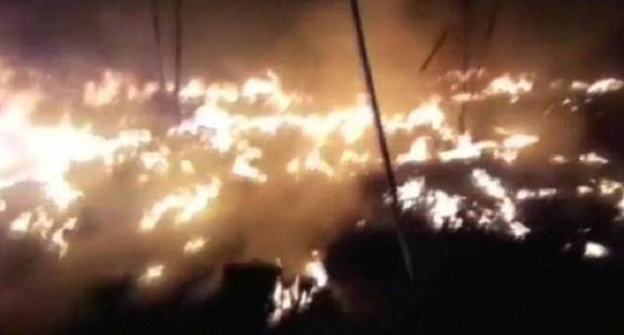 गुजरात में स्वामी धर्मबंध के शिविर में लगी भीषण आग,तीन लोगों की मौत