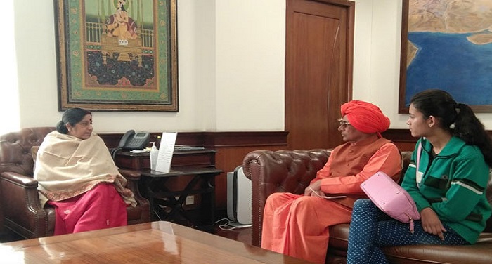sushma swaraj bhanupriya सुषमा ने भानुप्रिया का सपना किया पूरा, विदेश जाकर कर सकेगी पढ़ाई