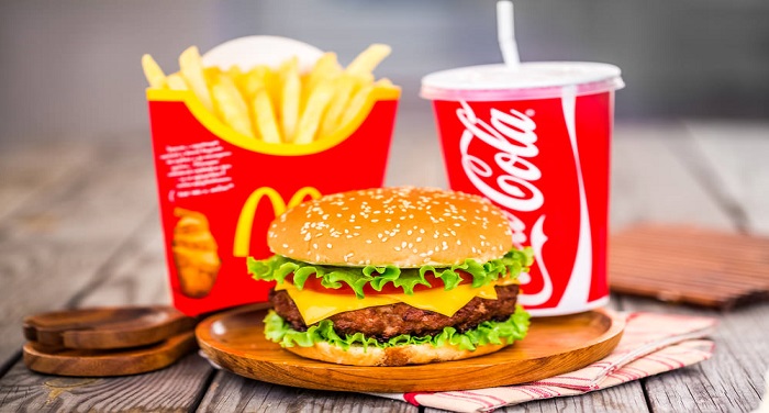 Cheap Fast Food Options McDonalds अब कार्टून चैनल पर नहीं दिखाए जा सकेंगे फास्ट फूड के विज्ञापन, सरकार कर रही तैयारी