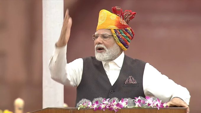 F3ickFrWsAAZXYk PM Modi On Independence Day: 77वें स्वतंत्रता दिवस पर पीएम मोदी ने फहराया तिरंगा, कहा- मैं अगली 15 अगस्त को फिर आउंगा